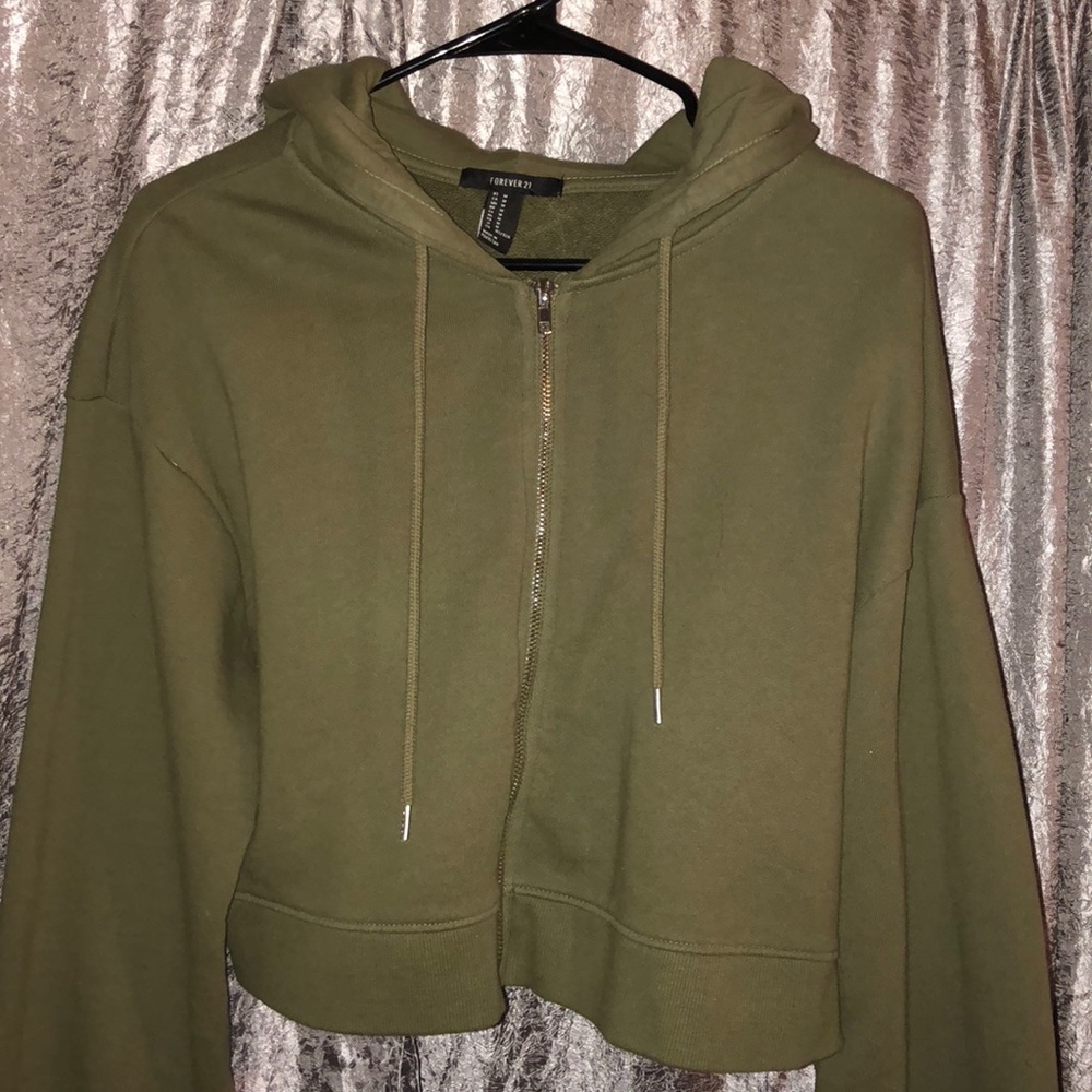 Cropped Hoodie